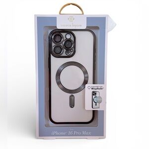 Nanette Lepore Black and White MagSafe Phone Case